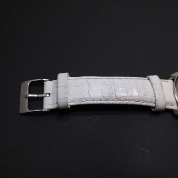 Hilfiger Ladies Watch White, Leather Band, NEW BATTERY - Picture 10 of 16